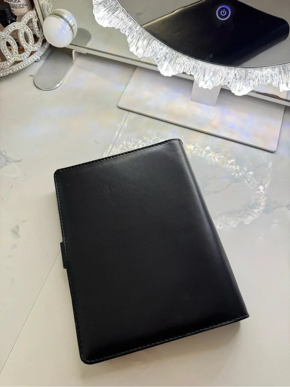 Cash savings challenge book